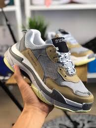 Balengcia triple s styled / outfit ideas for men how to wear balenciaga triple s mesh nubuck and leather sneakers wear. Teh Shopp Balenciaga Triple S Grey Style Like Boss Facebook