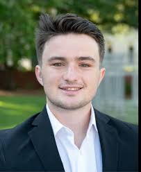 This MBA Member Monday meet Keaton Howard! Originally from Tampa, Florida,  Keaton earned his undergraduate degree in Finance at Florida State  University (we love our double Noles) and is currently specializing in