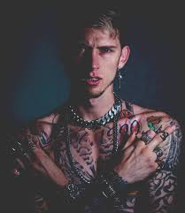 Tickets to my downfall by machine gun kelly has now surpassed 1 billion streams on spotify.pic.twitter.com/fzcqwneimg. Machine Gun Kelly Veroffentlicht Den Film Downfalls High Count Your Bruises Magazine