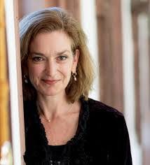 Emma Black's Instagram, Twitter & Facebook