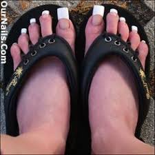 En esta ocasión, el último grito es dejarse largas las uñas de los pies, y el hashtag #longtoenails ( o lo que es lo mismo, uñas de los pies largas) ya es tendencia en instagram y son muchas las. 150 Unas Largas Pies Ideas In 2021 Long Toenails Toe Nails Long Nails