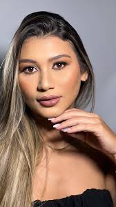 Produção da Primeira Princesa para a Cavalgada 2023!, Maquiagem em tons  terrosos e pele leve e blindada, realçando toda a beleza da gata  @thainaramartinsl !, Gostaram ?!💥👢👸, #cavalgada #explorar ...