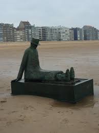 Het restaurant is ondertussen synoniem met geweldig eten en uitzonderlijke sfeer, wat het weer ook is. Vio On Twitter The Little Man Of Folon Knokke Le Zoute Belgium North Sea Sculpture By The Artist Jean Michel Folon Sculpture Folon Art Knokke Belgium Travel Https T Co Fy369uk3wh