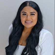 Dora Vazquez (@veyelette) • Instagram photos and videos