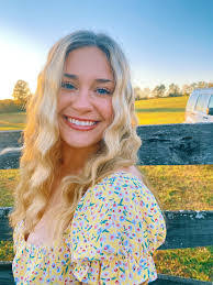 Aubrie Taylor's Instagram, Twitter & Facebook