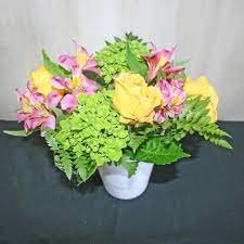 Palm beach flowers fast hand delivery for all occasions. Picnic Special Small To Medium In West Palm Beach Fl Flowers To Go