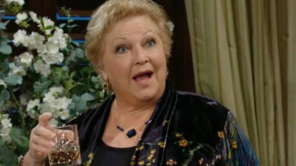Is Traci About to Expose the Abbott Family's ᴅᴀʀᴋ Secrets After May 28  Young and Restless? (See Details in Comments)