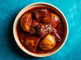 Gaeng Massaman Neua (Thai Massaman Curry with Beef)