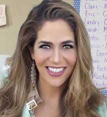 Renee Castle's Instagram, Twitter & Facebook