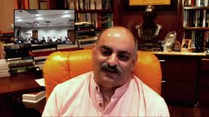 Pabrai was born in india and moved to the u.s. Mohnish Pabrai One Of The Things That I Learned From Warren Buffett Is A Team In An Investment Operation Is An Oxymoron Valuewalk