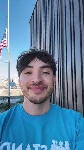 Keith Knighton's Instagram, Twitter & Facebook