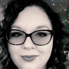 Roxanne Starks's Instagram, Twitter & Facebook