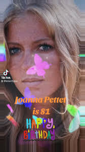 Joann Padgett's Instagram, Twitter & Facebook