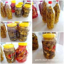 Pet Sisede Biber Tursusu Malzemeler Aci Ve Tatli Kil Biber Istediginiz Kadar Ve Pet Sise 2 Yil Dahi Gecse Sise Hava Almadigi Ic Gida Tursu Biber