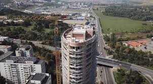 Cel mai inalt munte din romania, cel mai inalt varf, cea mai mare altitudine din romania. Video Cel Mai Inalt Bloc Din Å£arÄ Ridicat La Cluj Imagini Spectaculoase