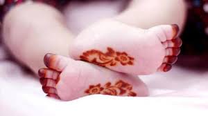These gorgeous and subtle mehndi designs for front hand are the best to start out. 42 Mehndi Designs For Kids Adoring The Little Princesses