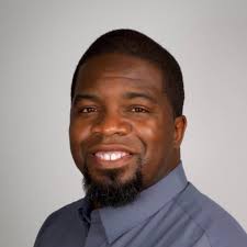 James Gunn walked out of the "private screening" and was praised by the WB  president: "The film is epic, eye-catching and emotional. The actors'  performances are great. This is a five-star film..."