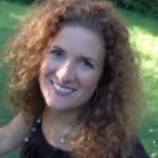 Adriana Robinson (@AdrianaSRobin)