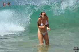 By admin september 22, 2018, 9:34 am. Cameltoe On The Beach Voyeur Videos