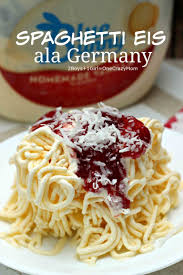 Welcome Summer With A Spagetti Eis Treat Recipes Fair Food Recipes Spaghetti Ice Cream