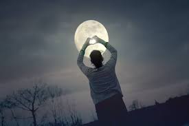 La superluna de gusano ocurre cuando la luna está más cerca de la tierra y será visible en ee.uu. Deja Que La Ultima Luna Llena Del 2020 Trabaje Sobre Tus Planes La Noticia