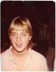 She said that to do something for a total of 19 years is a long time and it can be quite. Never Before Seen Photos Of Ellen Celebrity Photos Young Celebrities Ellen Degeneres