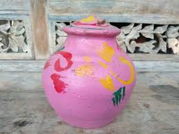 Menyimpan dan menabung uang di bank juga dirasa lebih aman daripada menabung uang di rumah maupun di celengan. Tips Cara Menabung Uang Di Celengan Agar Cepat Banyak Dan Aman Tidak Dicuri Orang Lain Mentari Bali Holiday