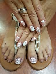 Jel Tirnak Modelleri French Byala Tirnak Jel Tirnaklar Swarovski