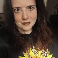 Eileen Jennings's Instagram, Twitter & Facebook