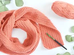 How To Crochet A Scarf For Beginners