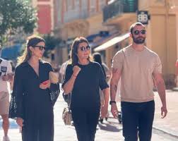 Cécilia Attias à Menton : Visite surprise et rumeurs politiques! - Imagen principal del artículo