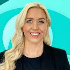 Laura Magee's Instagram, Twitter & Facebook