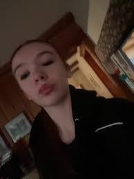 Fiona Berg's Instagram, Twitter & Facebook