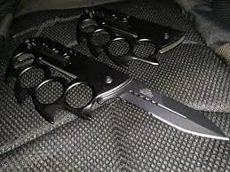 Pisau saku, pisau lempar, kunai, shuriken dan senjata lainnya seperti pisau lempar, pisau saku, balisong, knuckle, pocket be the first to review pisau lipat, kukri, kunai, shuriken cancel reply. Jual Pisau Lipat Knuckle Keling Pisau Brass Pemukul Bernakel Alat Bela Diri Di Lapak Ak Shopz Djogja Toko Outdoor Bukalapak