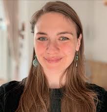 🎉 Join "A Stitcher's Journey through Châtelaine" and Enjoy a Discount! 🧵✨  Exciting news for cross-stitch enthusiasts! Dana De Groot has launched a  special initiative inspired by the Watergarden Class by @kitschywips