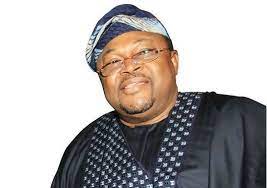 His wife's name is titi joyce adenuga. Mike Adenuga Biografie Kinder Ehefrau Vermogen Haus Quick Facts