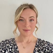 Rachael Hopper's Instagram, Twitter & Facebook