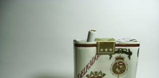 «los famosísimos cigarros delicados ya disponible en nuestra tienda online powered by @kichink». Cigarros Delicados Fernanda Familiar