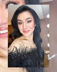 You don't have to play masculine to be a strong woman. 💄