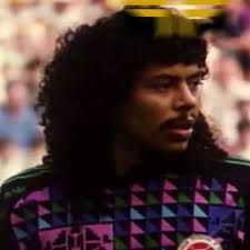 Oque falar de Higuita? um goleiro diferenciado 🇨🇴⚽️ #higuita #goleiro  #colombia #futebol