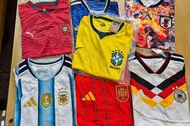 Mais de 20 toneladas de materiais esportivos falsificados são retidos em São Paulo