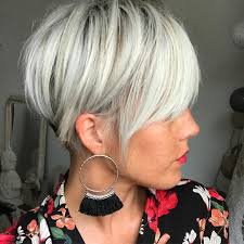 The rest of the hair is a vibrant shade of salt and pepper, revealing the natural pink hue of your cheeks. 40 Hottest Short Hairstyles Short Haircuts 2021 Bobs Pixie Cool Colors Hairstyles Weekly