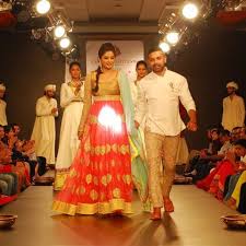 Check out the exclusive pictures of priyamani and her husband to be. Priyamani Wiki Age Boyfriend Husband Family Biography More Wikibio