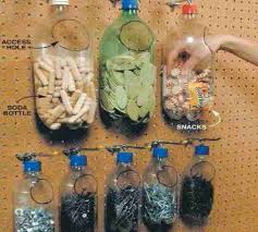 Kamu hanya membutuhkan botol bekas, kawat atau tali, kater dan cat. 71 Ide Kreatif Daur Ulang Barang Bekas Dari Botol Plastik Zona Kreatif