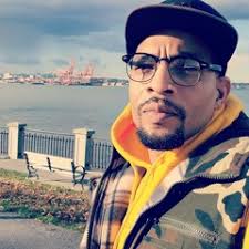 Stream Paul Savory music