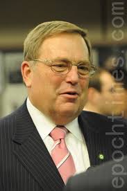 神韻首演薩斯卡通市長讚令城市生輝