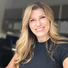 Lacey Blain's Instagram, Twitter & Facebook