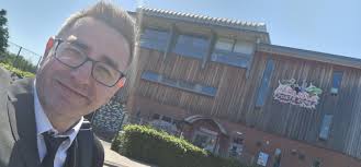 WOW! Two amazing Natural High shows today. The feedback from students,  staff, visitors, everybody was absolutely phenomenal. I've done 1000's of  Natural High presentations, I don't do nerves, but being in my