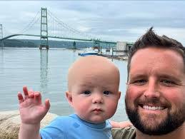 Jonathan Catlett's Instagram, Twitter & Facebook