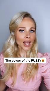 Us ladies are in control #datingadvice #datingtips #golddigger #datingcoach  #confidentwomen #betheprize #datetipsafviceforgirls #attractawealthyman  #datingadviceformen #daterichmen